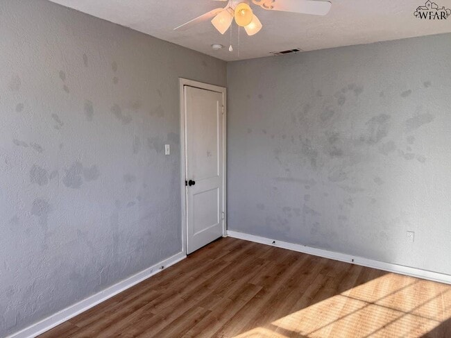 Building Photo - 2939 Parish St