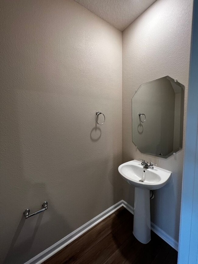 Building Photo - Brand New 3/2.5 Townhome!