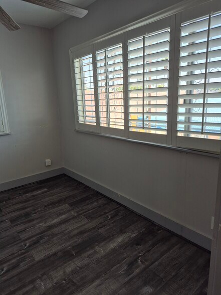 Building Photo - 5308 9th Ave