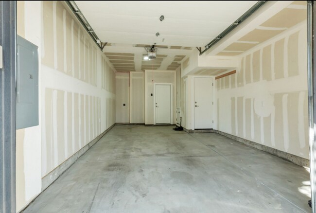 Building Photo - 1632 Quitman St