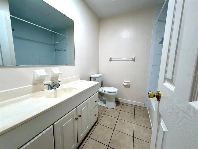 Building Photo - 7209 SW 45th Pl