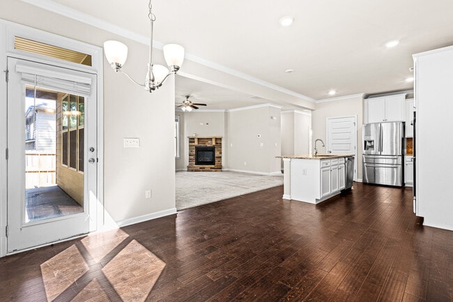 Building Photo - 2635 Ridge Manor Dr