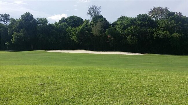 Building Photo - 8535 Casa Del Lago