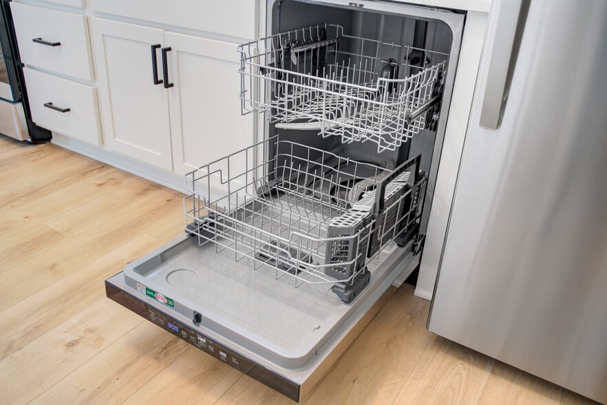 Building Photo - 834 Oregon St