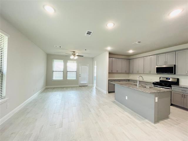 Building Photo - 1052 Norias Dr