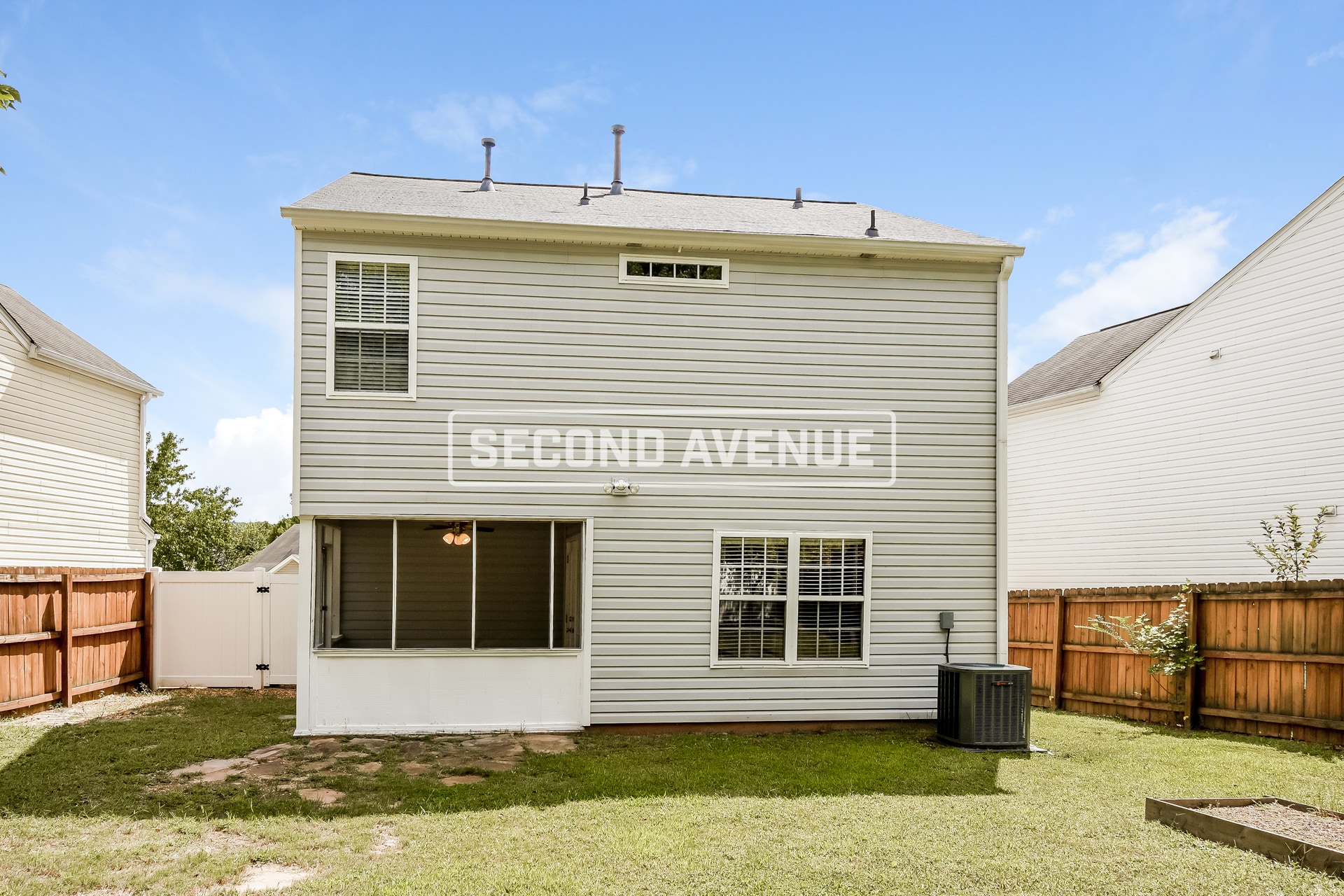 Building Photo - 208 Ilex Dr