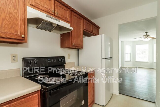 Building Photo - 1702 Stonehaven Cir