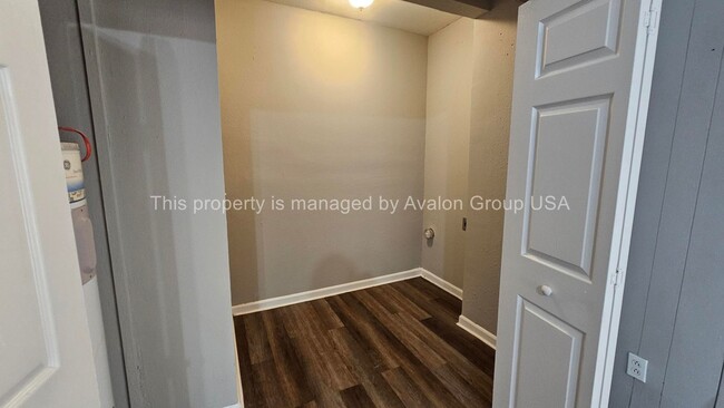 Building Photo - 7384 Irving Scott Dr