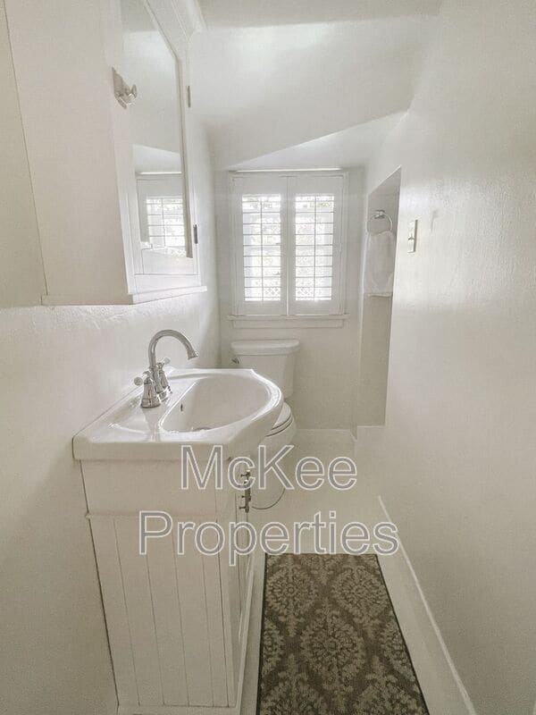 Building Photo - 277 B Ave