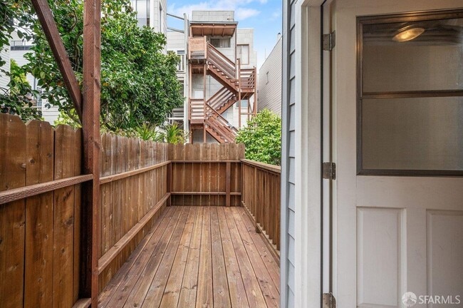 Building Photo - 24 Waldo Alley