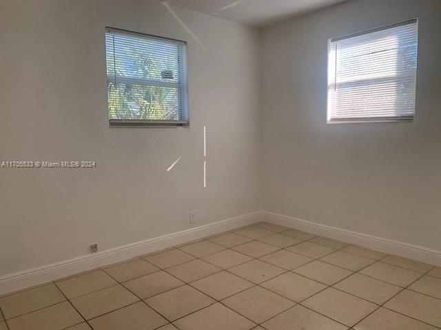 Building Photo - 3 bedroom in Hollywood FL 33023