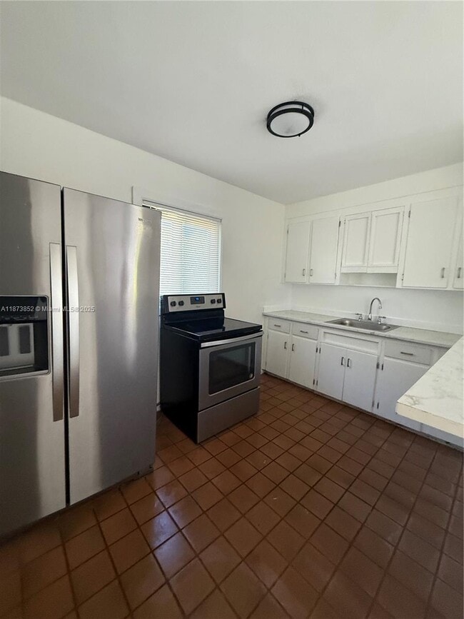 Building Photo - 1503 NE 128th St