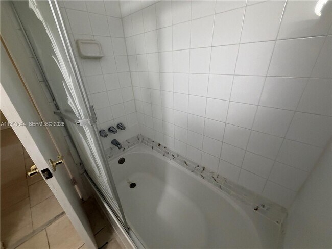 Building Photo - 4235 N University Dr