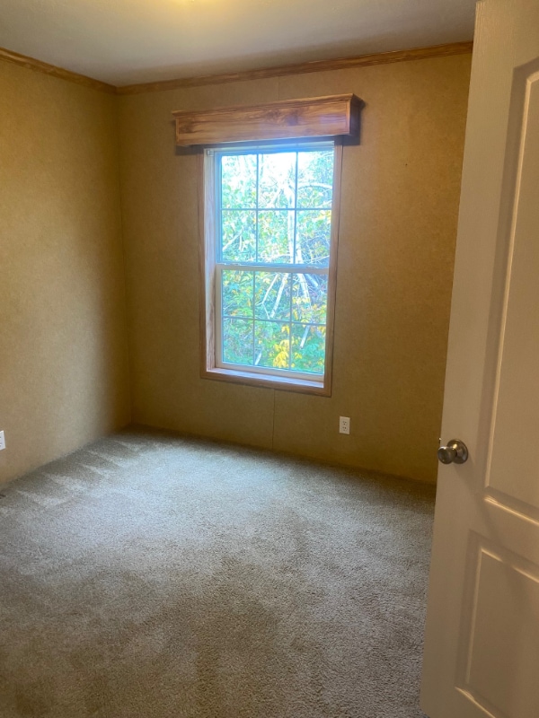 Building Photo - 36 River St