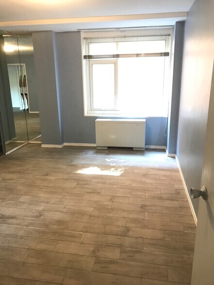 Building Photo - 1545 18th St NW