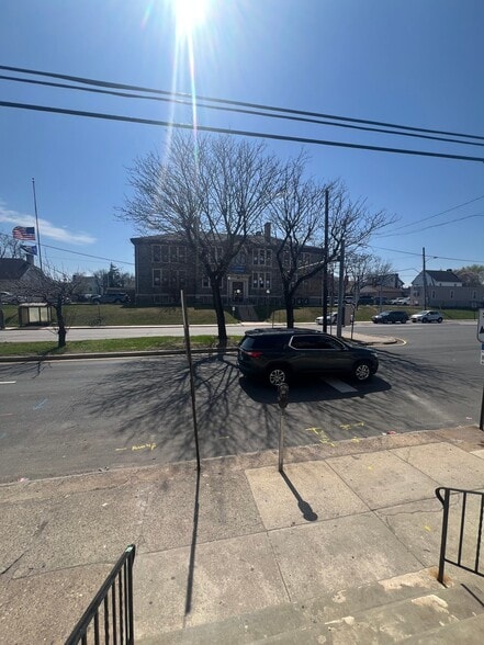 Building Photo - 7233 West Chester Pike