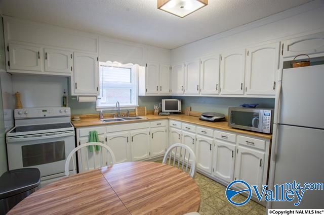 Building Photo - 4607 Rutledge Dr NW