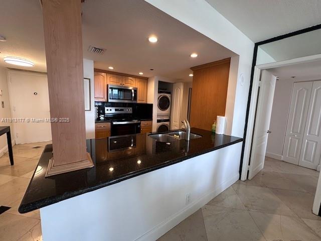 Building Photo - 1717 N Bayshore Dr