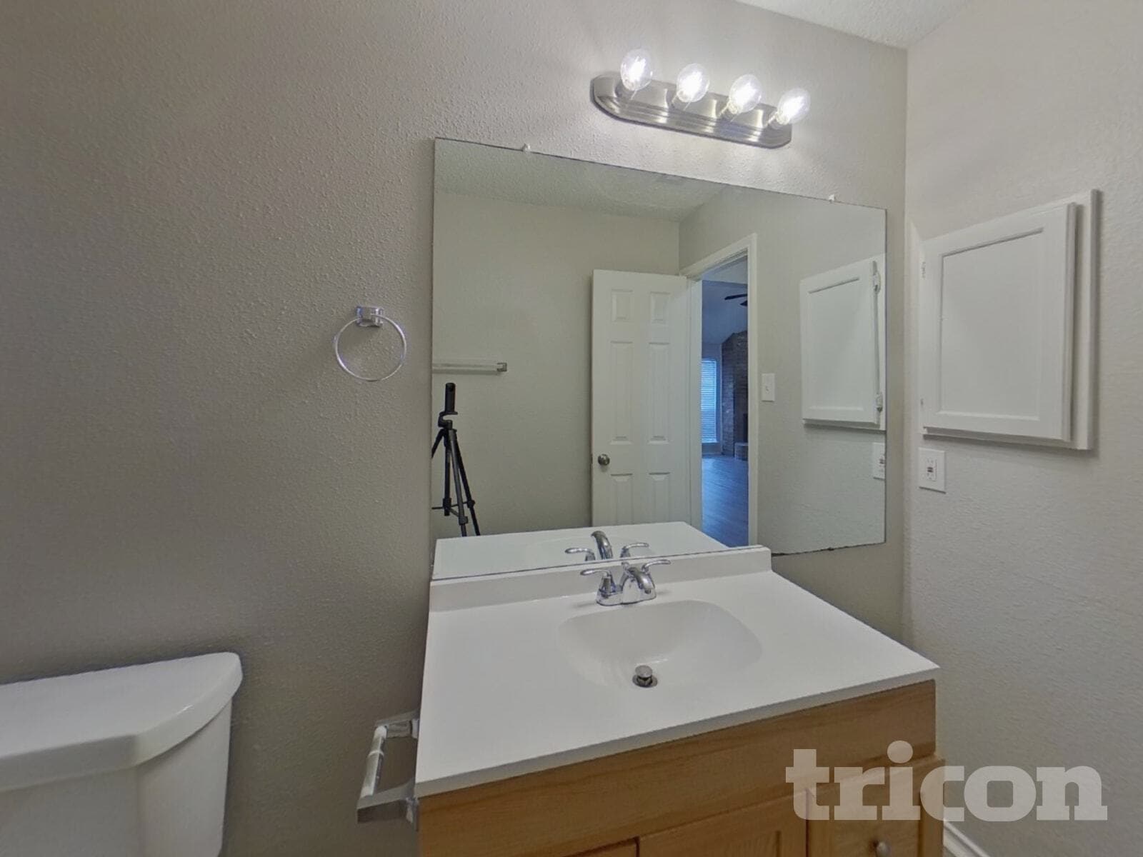 Building Photo - 907 Ponds Ct