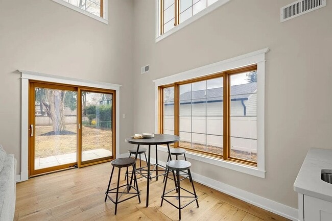 Building Photo - 5 Bed 5 Bath Single Family Home in Edgeworth