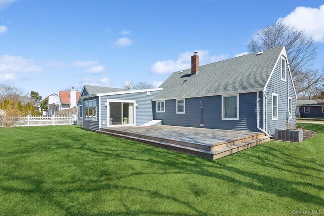 Building Photo - 1110 Gillette Dr