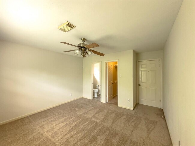 Building Photo - 16714 Colony Terrace Dr
