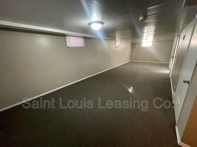 Building Photo - 8356 Elmore Ave
