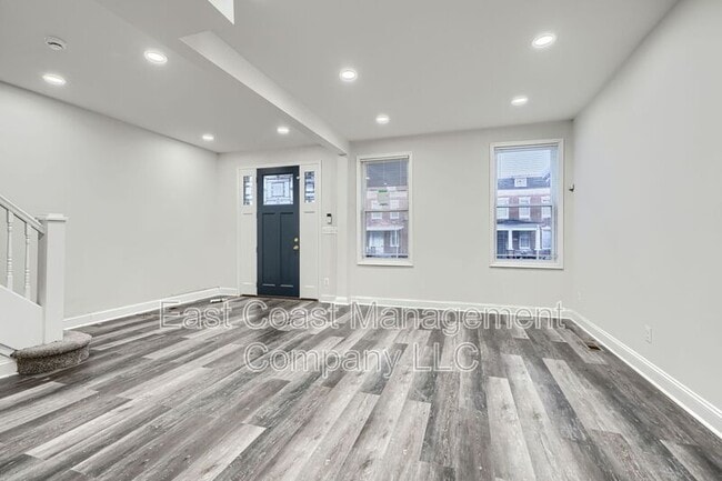 Building Photo - 518 Normandy Ave