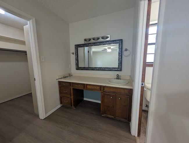 Building Photo - Remodeled Home in Pleasant Grove!