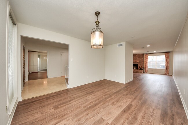 Building Photo - 3021 Teague Rd