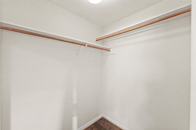 Building Photo - 14110 Saddlebend Dr