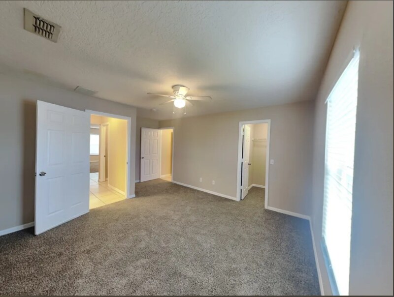 Building Photo - 88 Windrose Dr