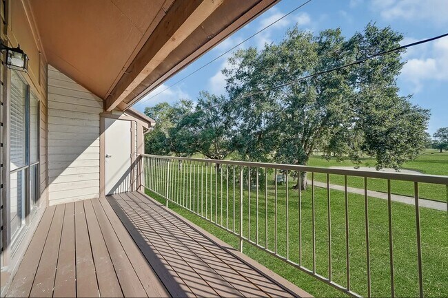 Building Photo - 8427 Sands Point Dr