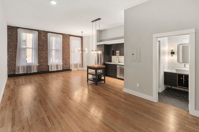 Building Photo - 75 South Main St