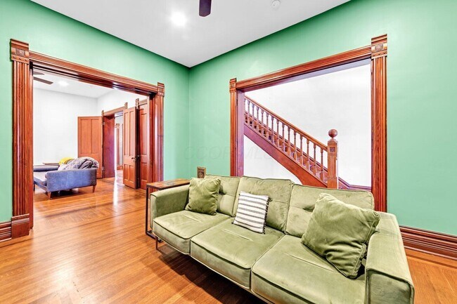 Building Photo - 1187 S High St