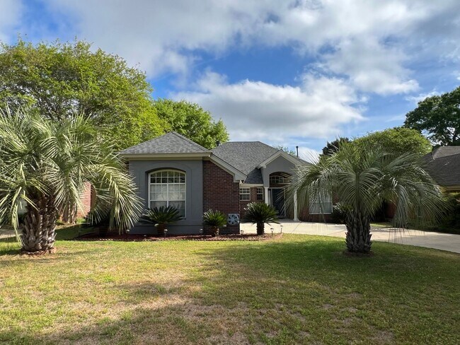 Building Photo - Halcyon Summit rental available now!