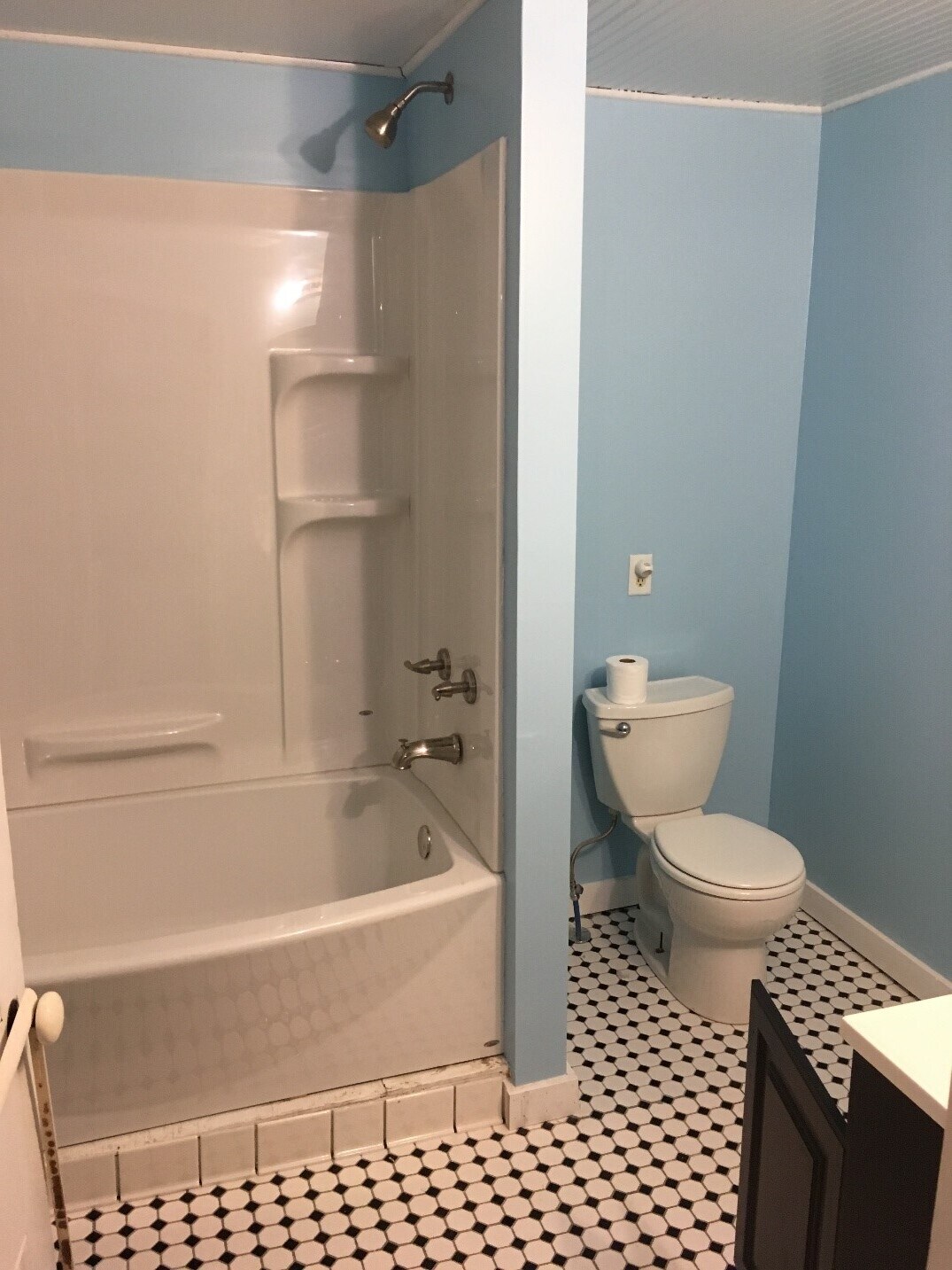 Building Photo - 240 Highland Ave