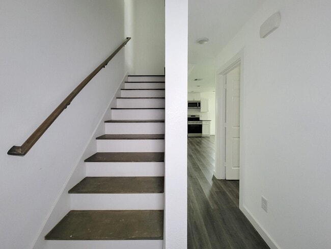 Building Photo - 8122 Sterlingshire St