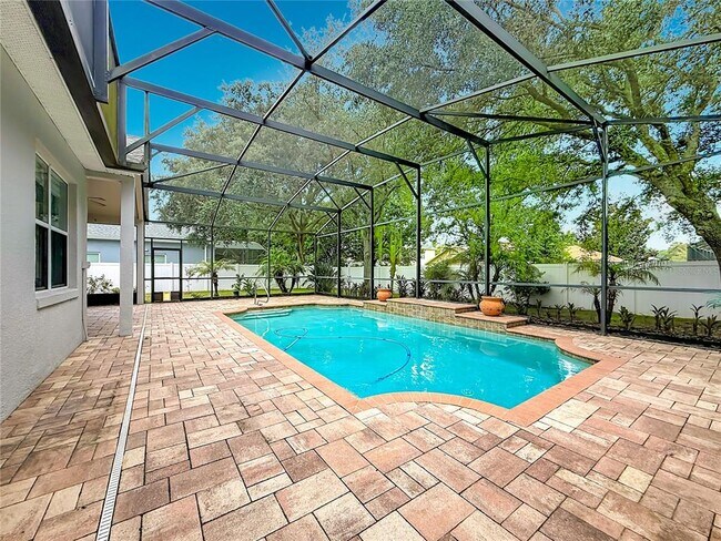 Building Photo - 2947 Majestic Isle Dr