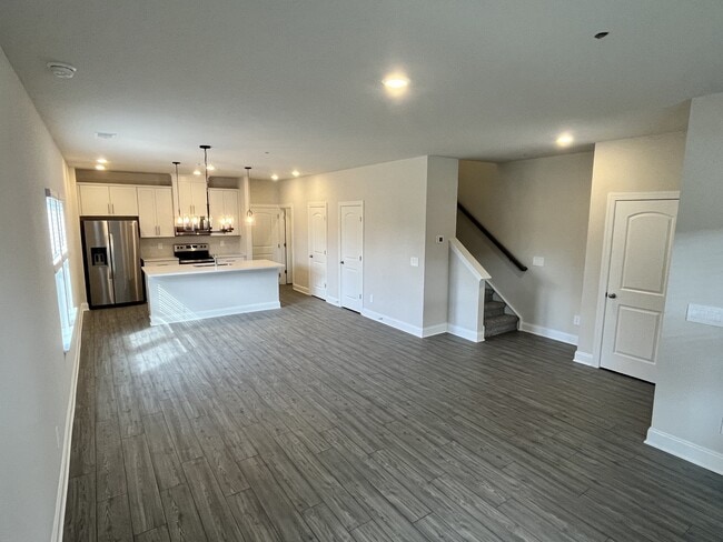 Building Photo - 204 Douglas Bend Rd