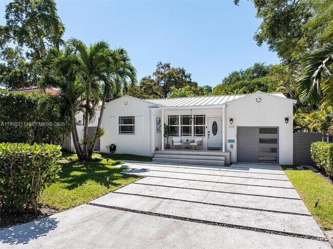 Building Photo - 696 NE 67th St