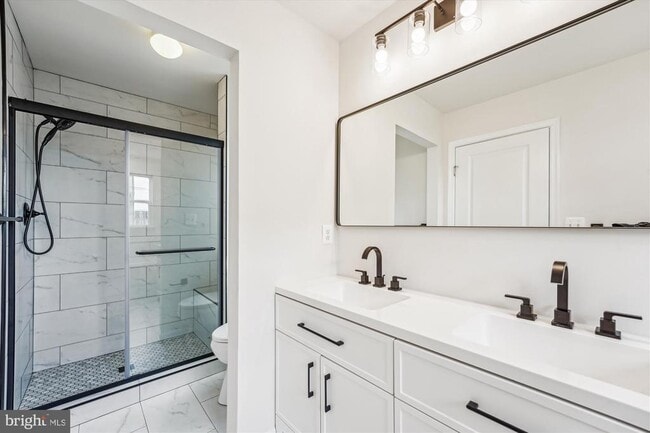 Building Photo - 5313 Smith's Cv Ln
