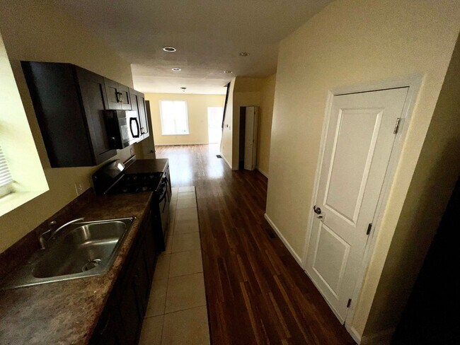 Building Photo - Renovated 3BR/1.5BA North Philly Home with Open Layout & Rear Yard