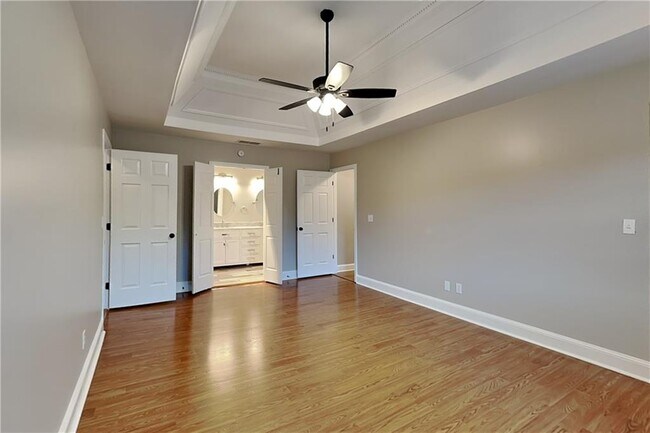 Building Photo - 435 Trammell Dr