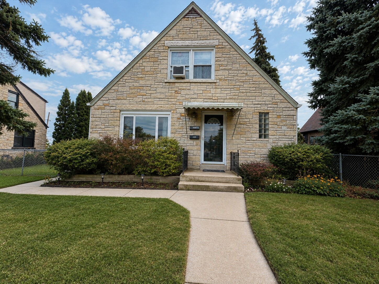 Building Photo - 1507 Monroe Ave