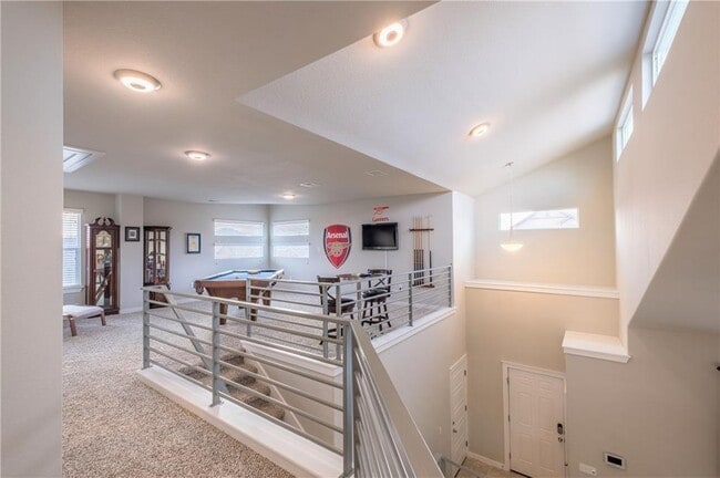 Building Photo - 5501 Bonneville Bend