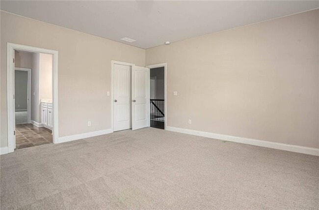 Building Photo - 2276 Caledonia Dr SE
