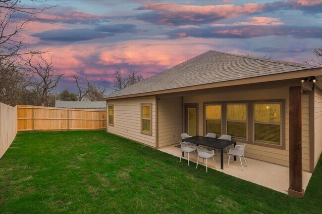 Building Photo - 441 Avenue A