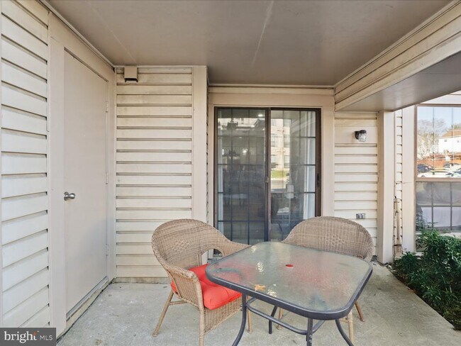 Building Photo - 6908 Mary Caroline Cir