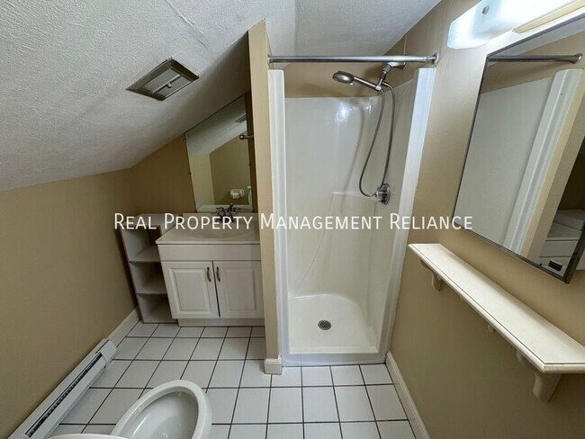 Building Photo - 16 Franklin Pl